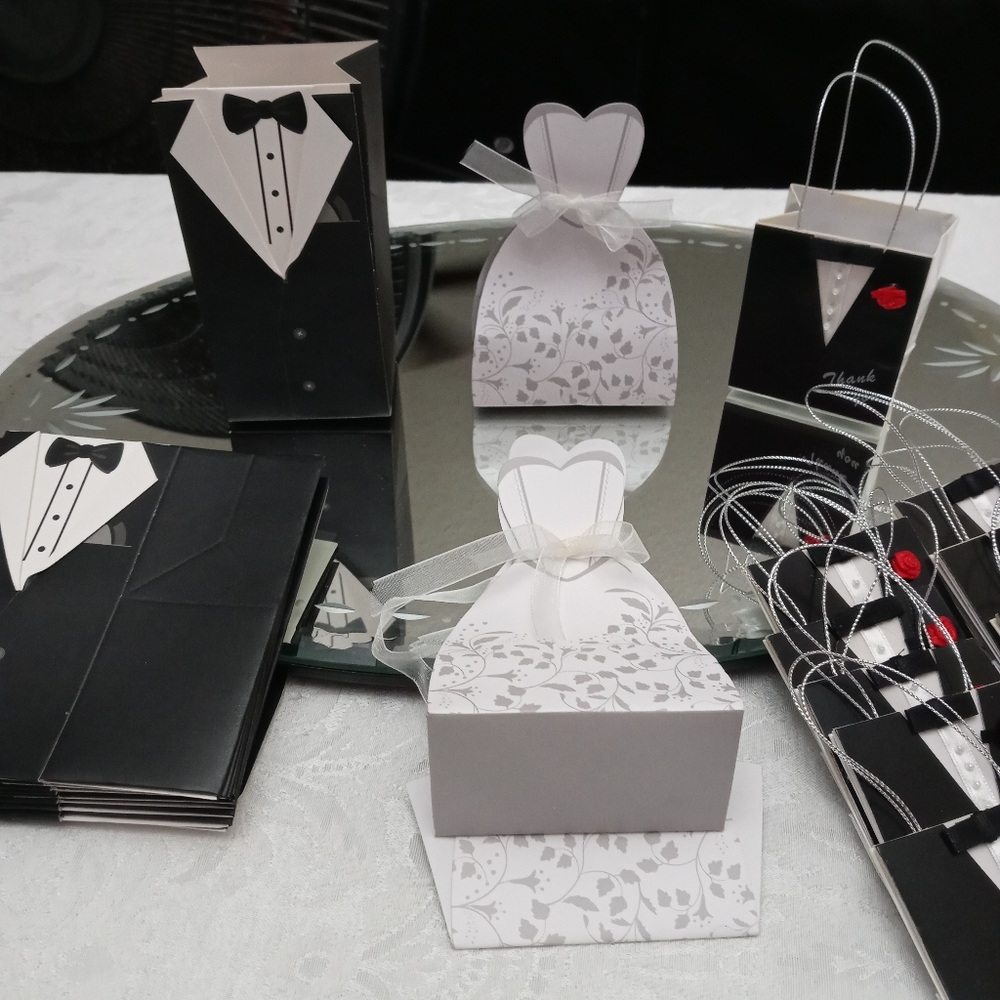 💥Gift Bags & Favor Box Assortment💥